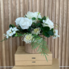 Box elegante di fiori bianchi